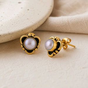 original pearl stud on pital