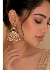 fixed price Elegant Pearl and Crystal cuff earring