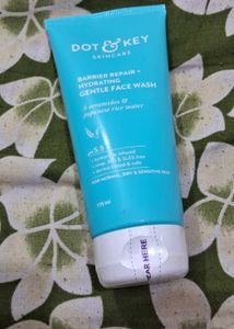 Dot &amp; Key Gentle Face Wash