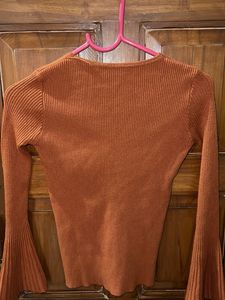Ribbed Knit Top with Tie Detail