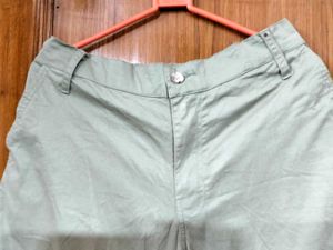 Women's Light Green Cargo Pants☘️