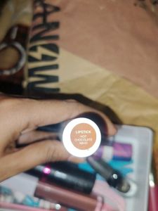 Zudio 2-in-1 Shimmer Lipstick