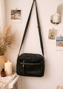 Chic Black Crossbody Bag