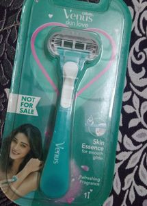 Gillette Venus Skin Love Razor🪒