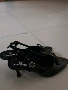 Chic Black Patent Slingback Heels