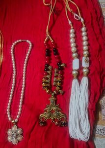Assorted Necklaces Set