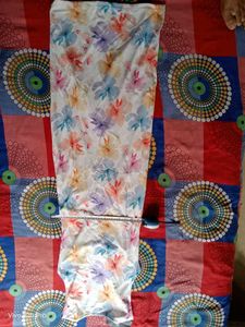 Chic Floral V-Neck Midi Dress