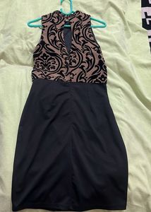 Elegant Black Patterned Dress