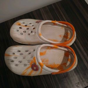 Classic Clogs - Size 7