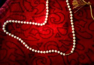 Elegant Pearl Jewellery Set