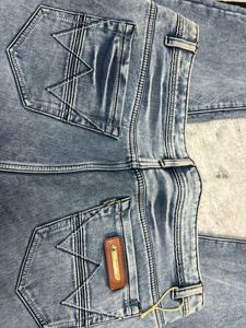 Stylish Blue Washed Jeans