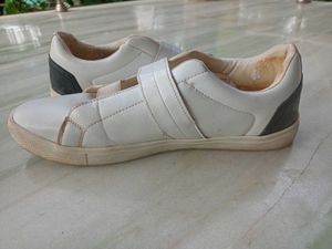 White Wrogn Sneakers