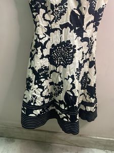 Chic Floral Print Sleeveless Dress