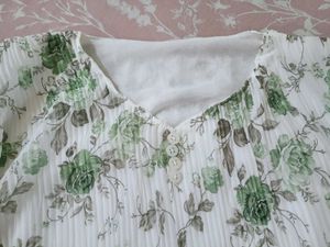 Floral Print Pleated Dress