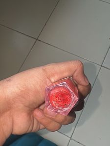 Fenty Beauty Gloss Bomb