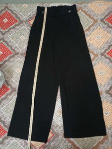 Chic Black Wide-Leg Pants