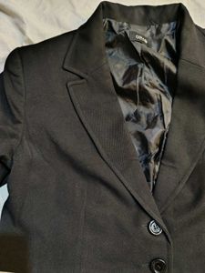Classic Black Cropped Blazer