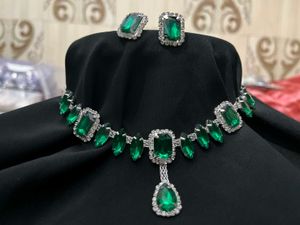 Emerald Green Necklace &amp; Earings set