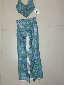 Newme ruffle trim slit coord set
