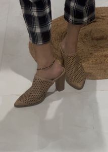 New Chic Tan Heeled Mules