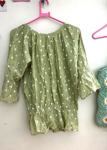 Stylish Polka dot Top | Size S