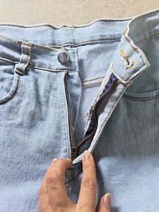 Light Wash Jeans