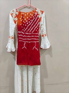 Beautiful Anarkali Kurti With Bandhani Dupatta