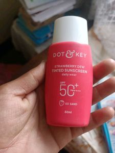 Dot & Key Strawberry Dew Tinted Sunscreen SPF 50
