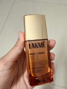 Lakme Vit C Superglow Tint