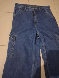 Wide Leg Cargo Jeans