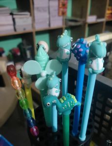 Pens with Fun Figures ( Any 2 Piece )