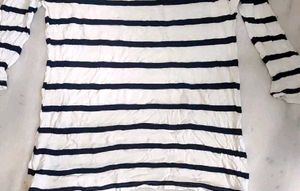White T-shirt Blue Lines For 38 Bust