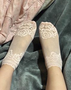 lace ankle socks