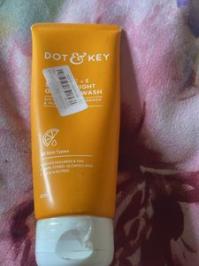 Dot &amp; Key Vitamin C + E Face Wash