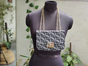 Qaeru FF Print Sling bag In Excellent Condition