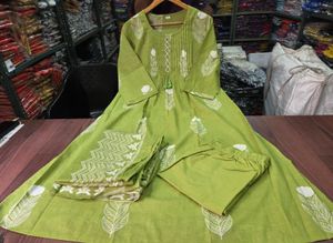Chic Kurta Set with Dupatta