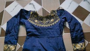 Elegant Navy Blue Embroidered Suit💙💓