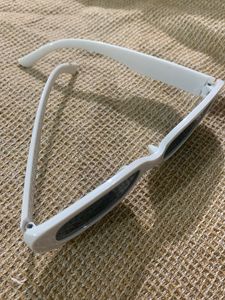 Stylish White Rectangular Sunglasses