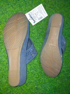 Bata Casual Slippers For Women Size 5