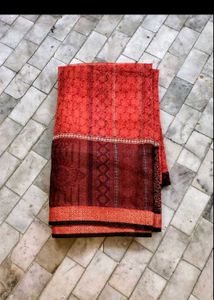 beautiful new unused saree with blouse pc