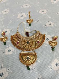 Elegant Jewelry Set