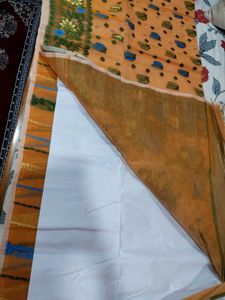 Peach Floral Print Tant Handloom saree
