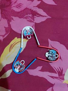 cute kinderjoy spiderman shooting mini guns