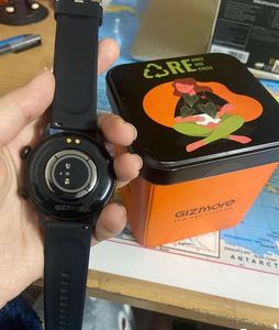 Gizmore Gizfit Glow Multifunctional Smartwatch