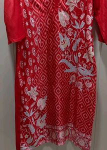 Vibrant Red Floral Print Kurta..
