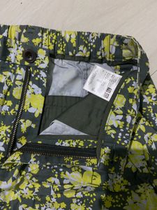 Uniqlo Floral Halfpant