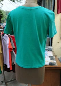 basic tshirt