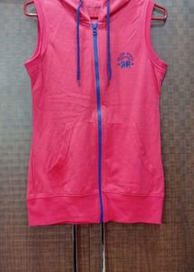 Women Sleeveless Pink Top With Hoodie