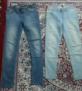 2 Pairs of Women's Jeans