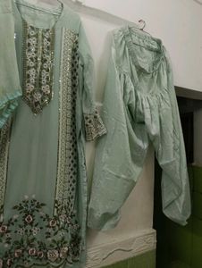 Elegant White Kurta Set with Dupatta
